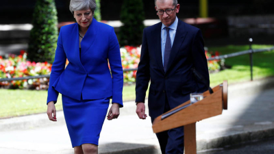 May ignora llamados a la dimisión y tratará de formar gobierno