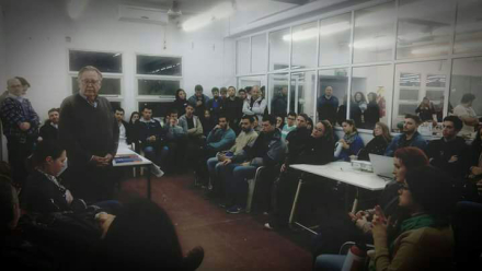 con-alumnos.jpg