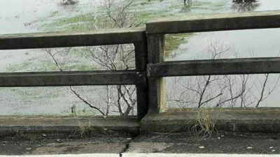 El colapso de los puentes correntinos a punto de desatar un escándalo político