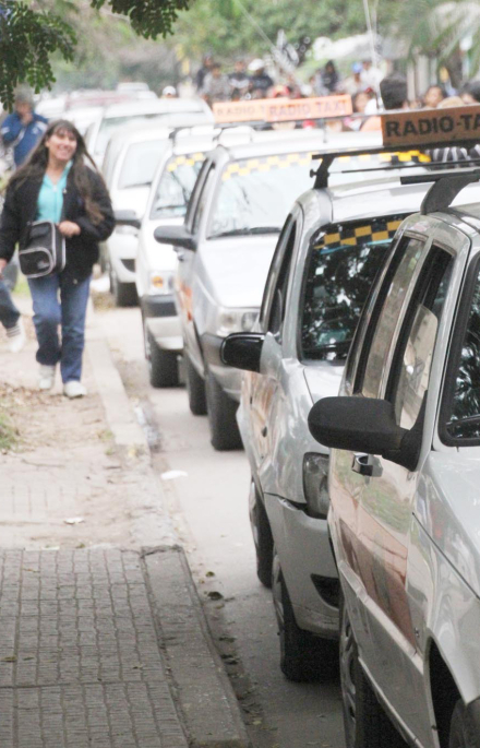 taxis.jpg