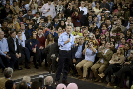 Macri-Ctes 2.jpg