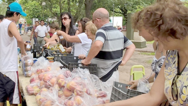 El camión de frutas, casi sin stock