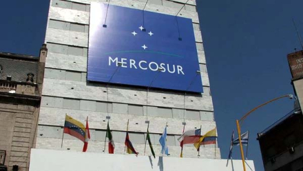merco3.jpg