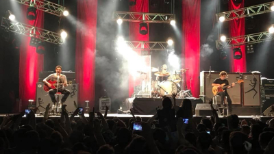 Divididos hizo gala de su potente repertorio en una noche a puro rock