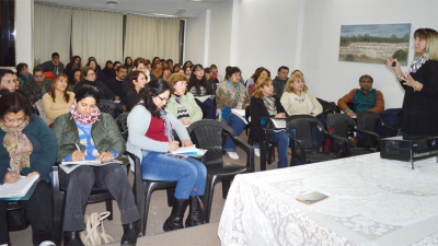 “Autoliderazgo, trabajo en equipo y gestión del conocimiento"
