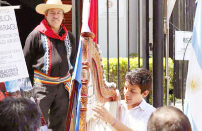 Dos actos locales para celebrar la independencia paraguaya