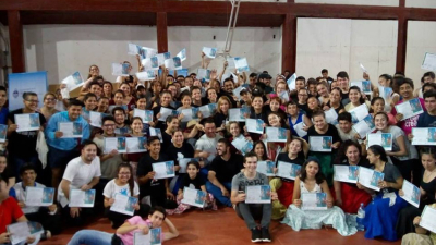 Más de 200 bailarines participaron del taller de Formación Folclórica