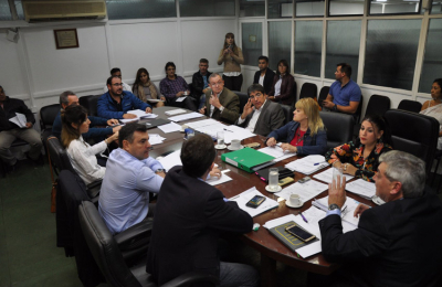 El ministro Echezarreta tendrá la posibilidad de defenderse el lunes