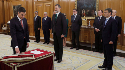 El socialista Sánchez asumió como nuevo presidente del gobierno español