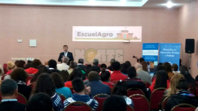 Se realiza en Charata jornada del programa nacional Escuelagro
