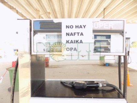 nafta.JPG