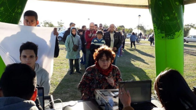 Exitosa jornada de trámite de DNI en el Parque de la Democracia
