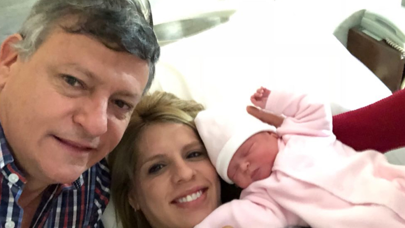 “Llegó #Valentina": así anunció Peppo el nacimiento de su hija