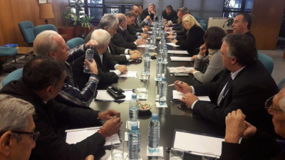 Malestar entre gobernadores del PJ por falta de consulta sobre la crisis y los anuncios