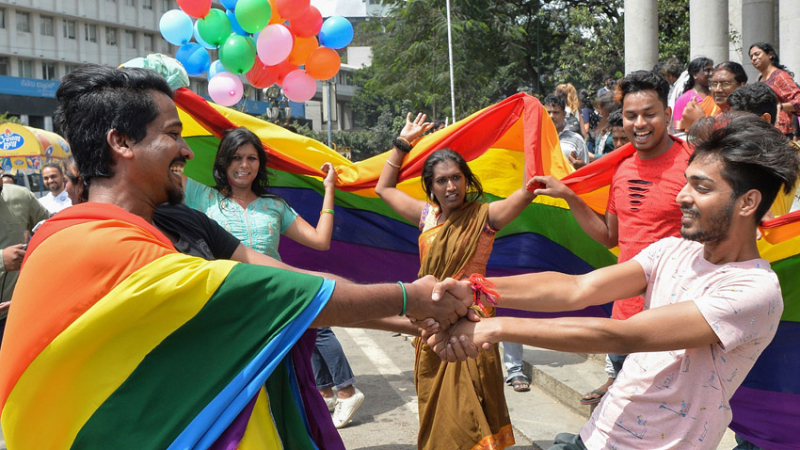 India despenaliza la homosexualidad