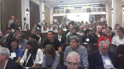 Gustavo Martínez instó a derrumbar barreras estériles y unir esfuerzos