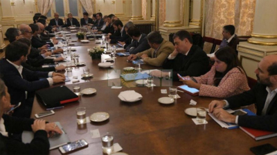 Ministros de Economía en la previa del encuentro de gobernadores con Macri