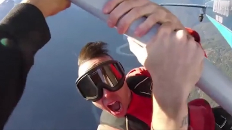 Murió el famoso rapero Jon James McMurray mientras grababa un videoclip en una avioneta