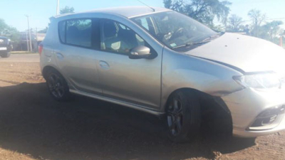 Machagai: un automóvil embistió a una motoniveladora de una empresa de peajes