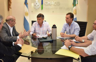 El gobernador firma acuerdo con GasNea para la construcción de las redes de gas