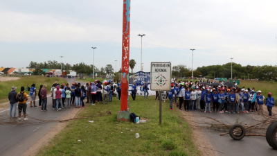 Se levantó el corte en la rotonda de rutas 11 y 16 a la espera de una reunión con el gobierno