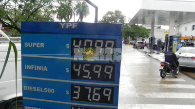 YPF volvió a reducir el precio de sus combustibles