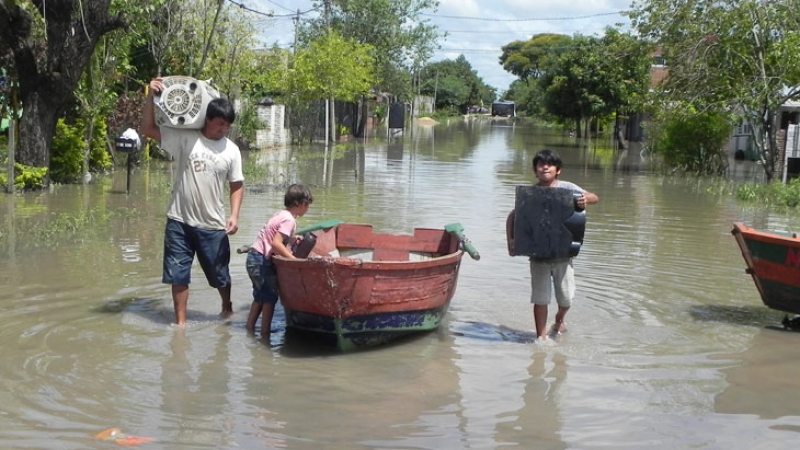 No llueve pero en Barranqueras el agua y el dolor permanecen