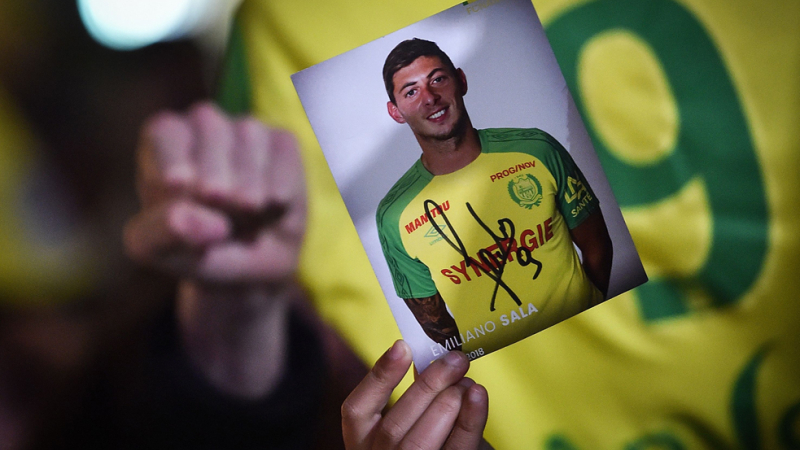 Se reanudó la búsqueda del avión en el que viajaba Emiliano Sala de Nantes a Cardiff