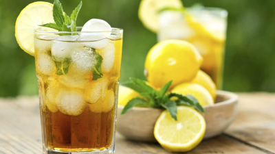 Tés fríos saludables para combatir el calor