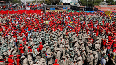 Venezuela, partida por dos marchas, a favor y en contra del régimen de Maduro