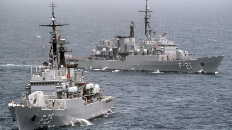 Un barco recibió amenaza directa de fuego