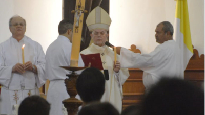 Sábado de gloria a la espera de la resurrección