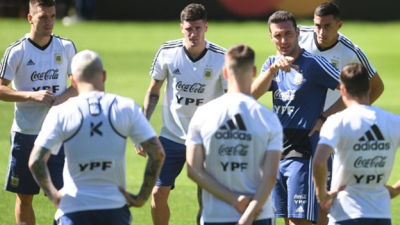 Argentina intenta revertir su imagen frente a Paraguay