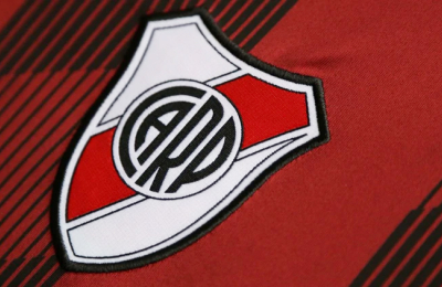 El sponsor chino que podría tener River en su camiseta