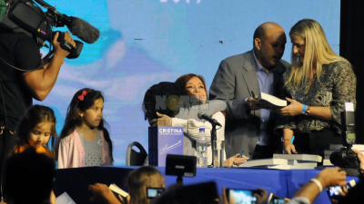 Una niña chaqueña, protagonista del mensaje final de Cristina Fernández en Resistencia