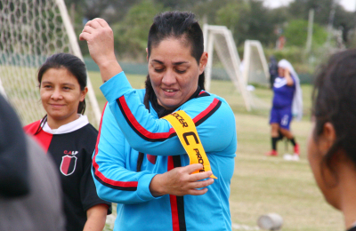 Abran cancha al fútbol femenino