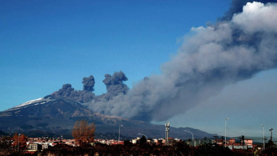 Alarma en Italia: el volcán Etna entró en erupción