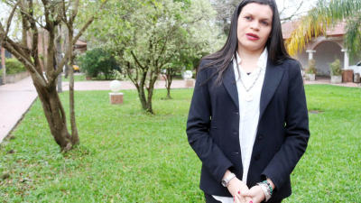 Un pastor evangélico cuestionó que una persona trans ascienda en un cargo de carrera