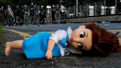 Protestas y huelga en Hong Kong provocan caos generalizado