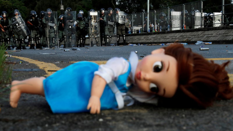 Protestas y huelga en Hong Kong provocan caos generalizado