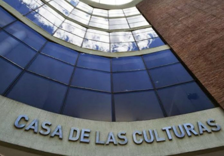 casa d ela sculturas.jpg