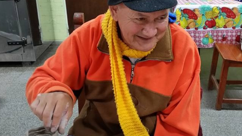 Un espacio diferente para adultos mayores centrado en tradiciones, gastronomía y recreación