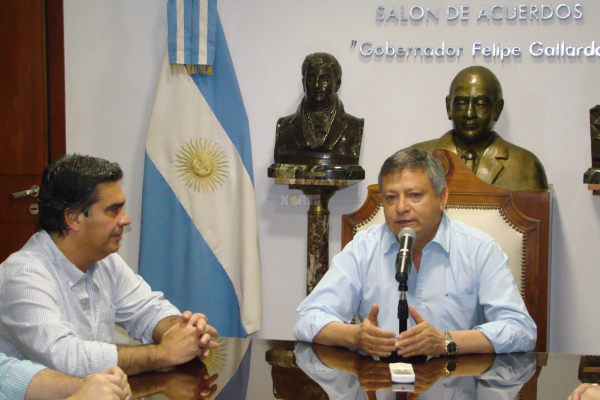Peppo y Capitanich se reunieron para trabajar en el proceso de transición