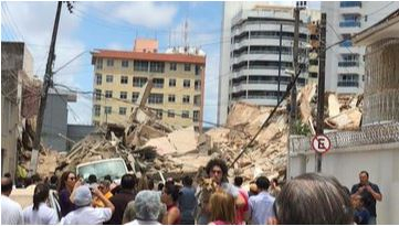 derrumbe edificio 2.JPG