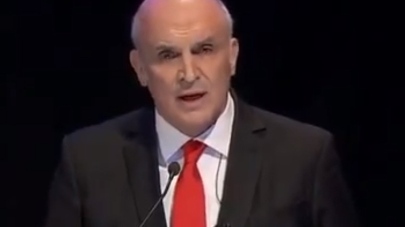 Espert le envió un mensaje a Grabois durante el debate y el dirigente social le respondió