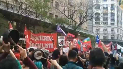 Protestas e incidentes frente al consulado de Chile en Buenos Aires