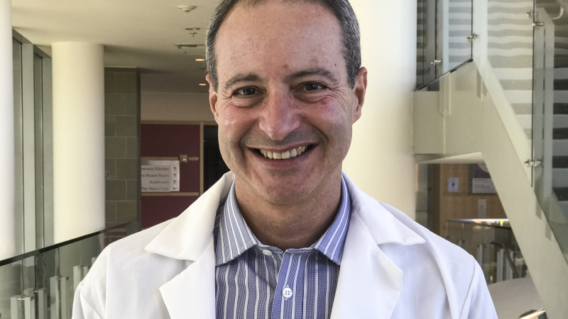 Distinguen a bioquímico argentino como miembro de la Academia Nacional de Medicina de Estados Unidos