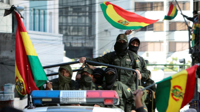 Máxima tensión en Bolivia: se amotinaron los policías que custodian el Palacio Presidencial