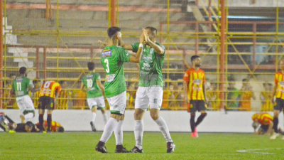 Sarmiento sumó el tercer empate al hilo y Tosetto presentó su renuncia