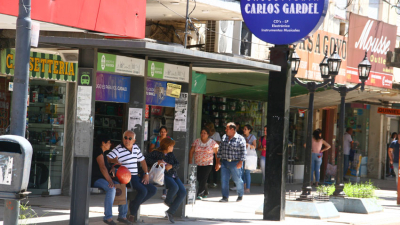 Miles de usuarios a la deriva en la continuidad del paro de colectivos